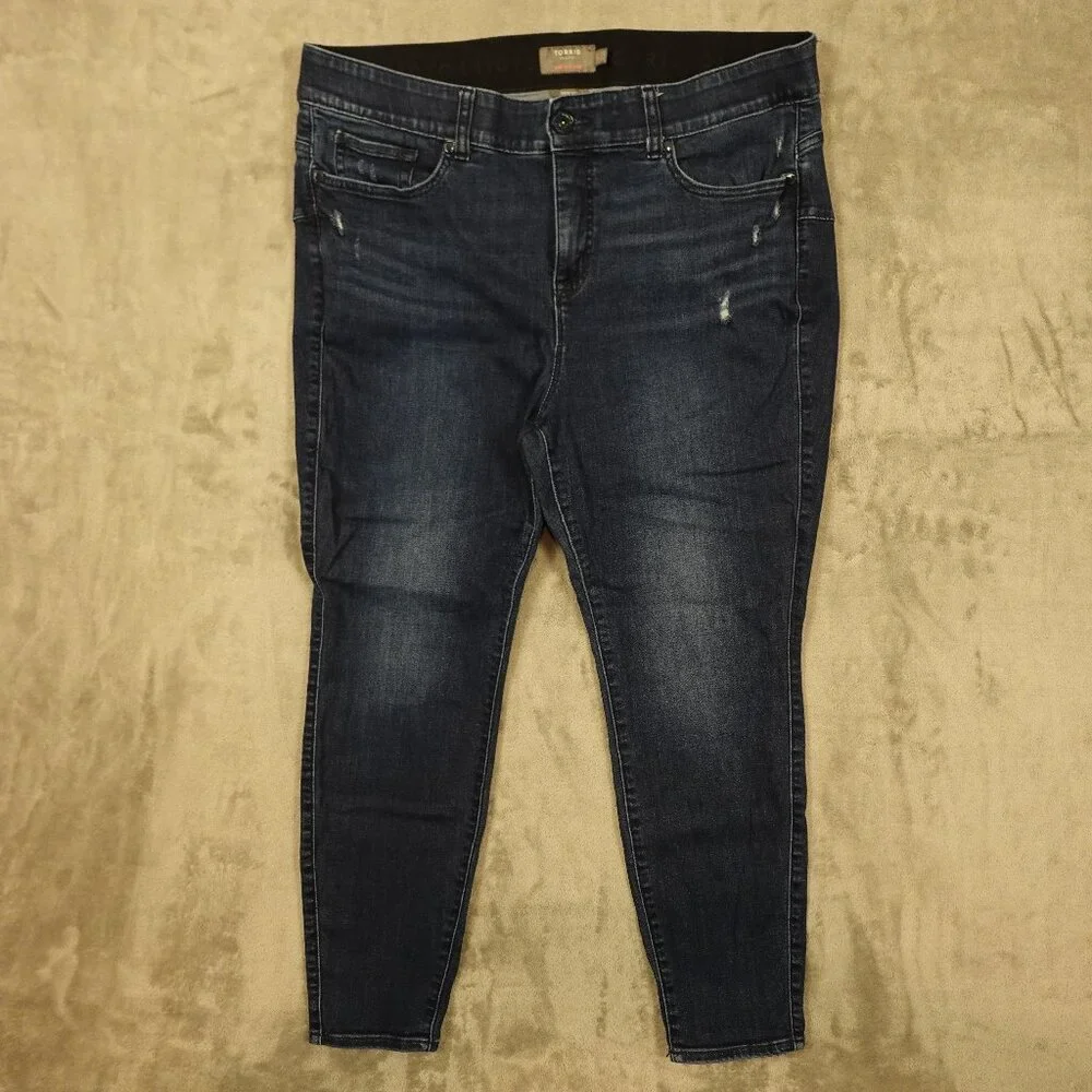 Torrid Bombshell‎ Skinny Jeans - Super Soft Dark Wash | Size 20 Short